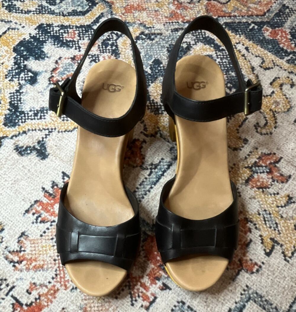 UGG Women’s Leather Ankle Strap Sandals Black Studded Buckle US 10